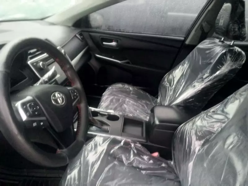 Toyota Camry   - 2016