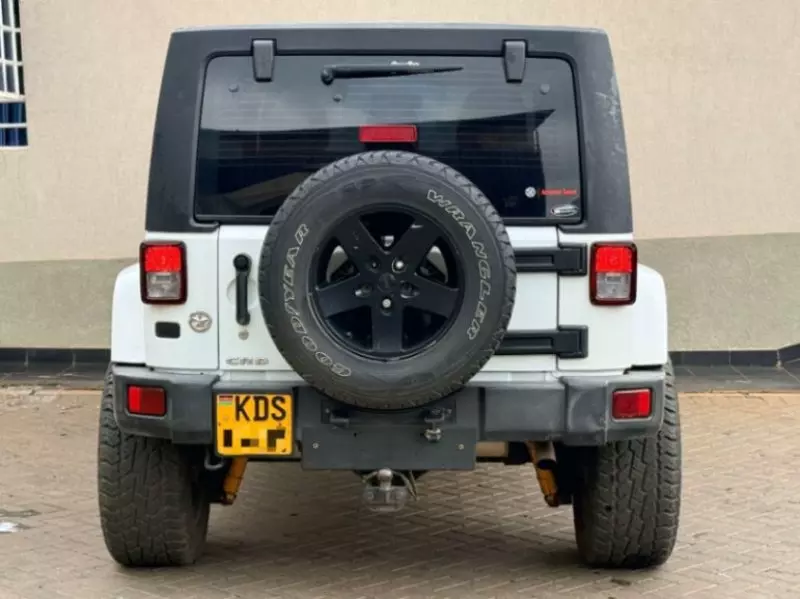 JEEP Wrangler Sahara