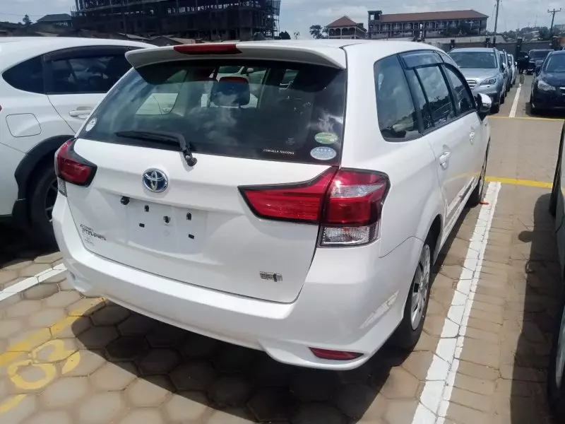 Toyota Fielder hybrid    - 2016