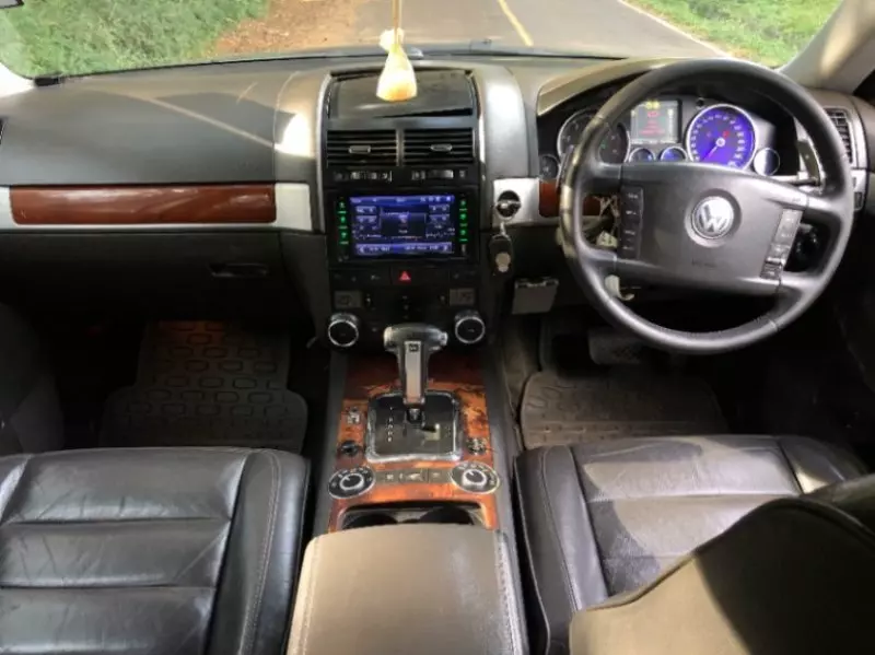Volkswagen Touareg   - 2006