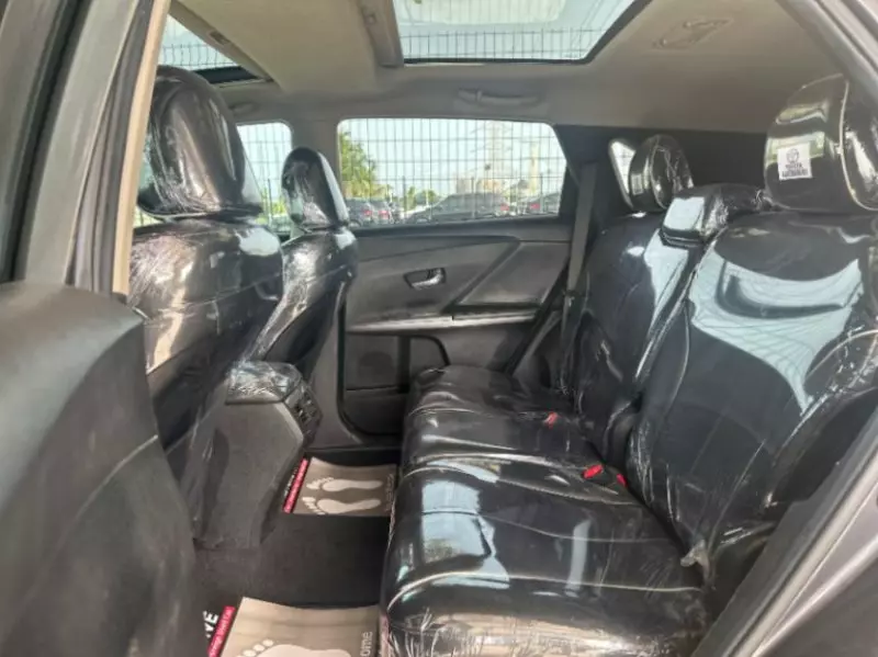 Toyota Venza   - 2014