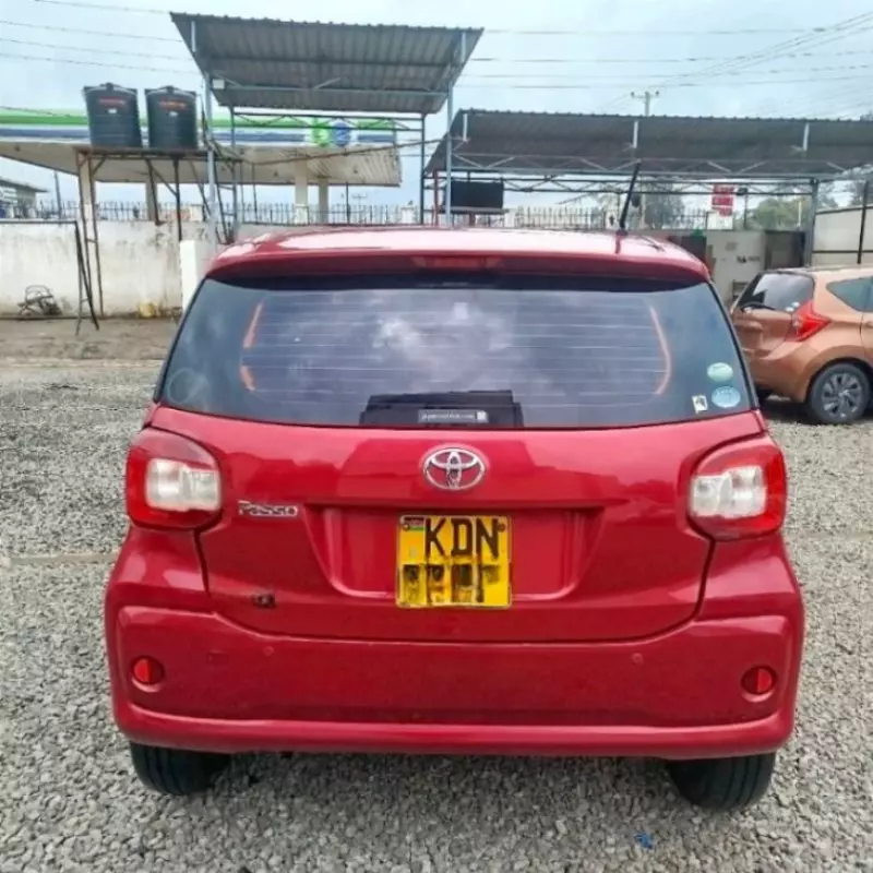 Toyota Passo   - 2016