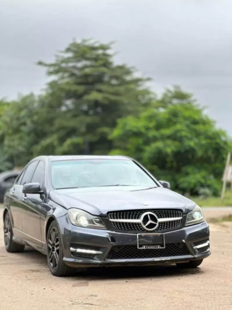 Mercedes-Benz C 300   - 2013