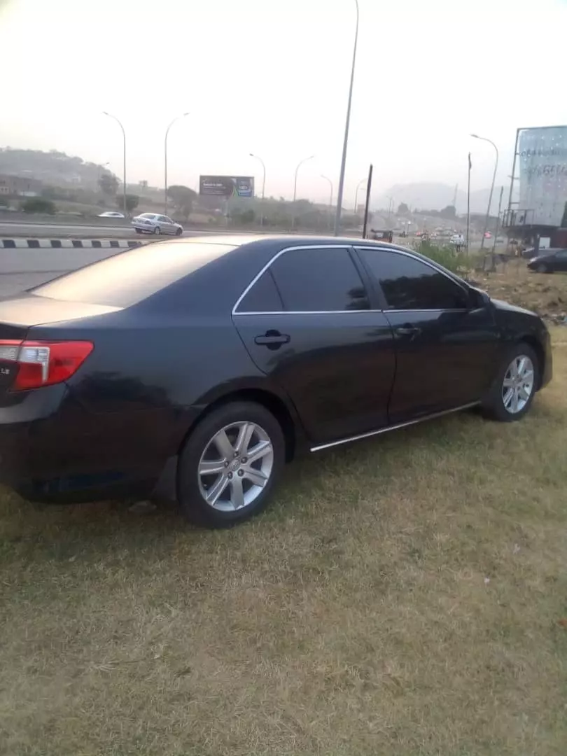 Toyota Camry   - 2012