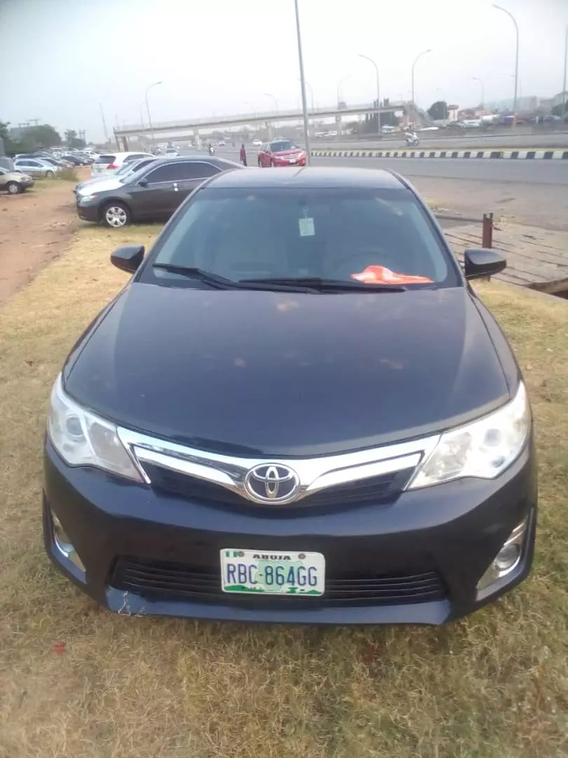 Toyota Camry   - 2012