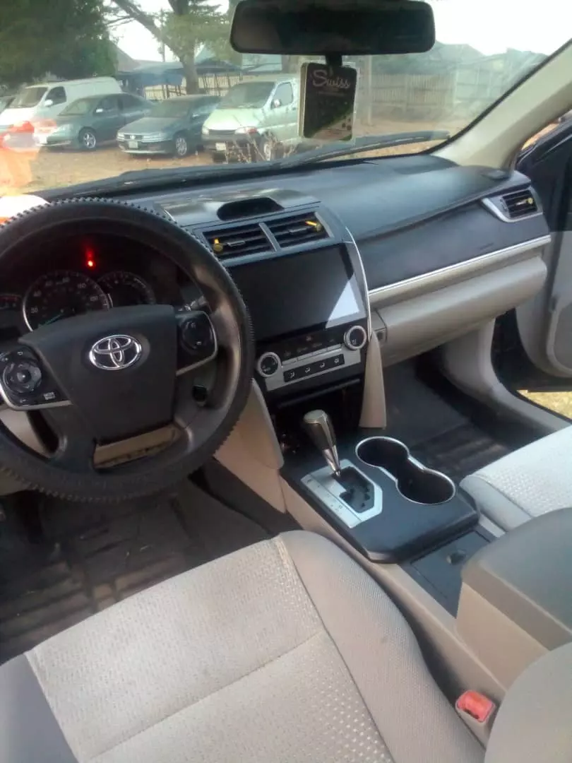 Toyota Camry   - 2012