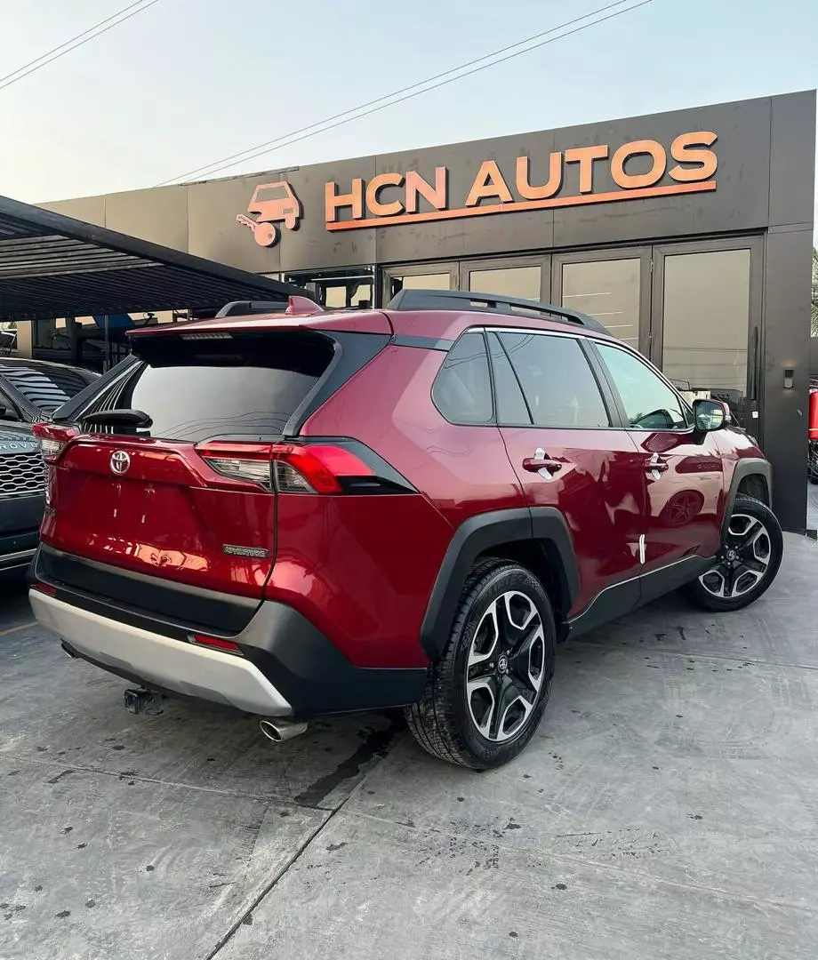 Toyota RAV4   - 2019