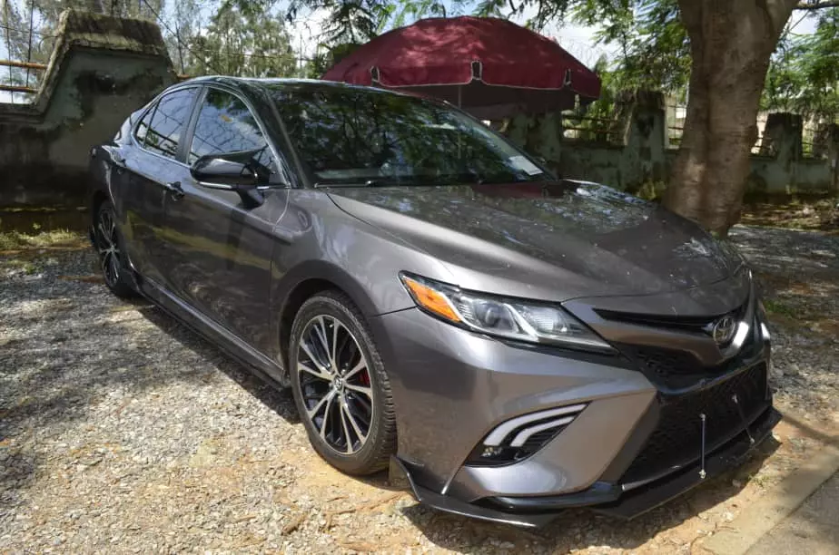 Toyota Camry   - 2018