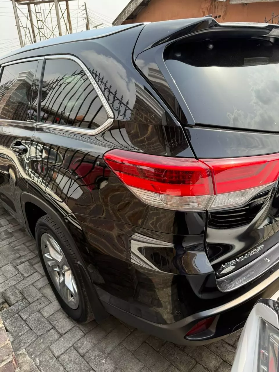 Toyota Highlander   - 2014