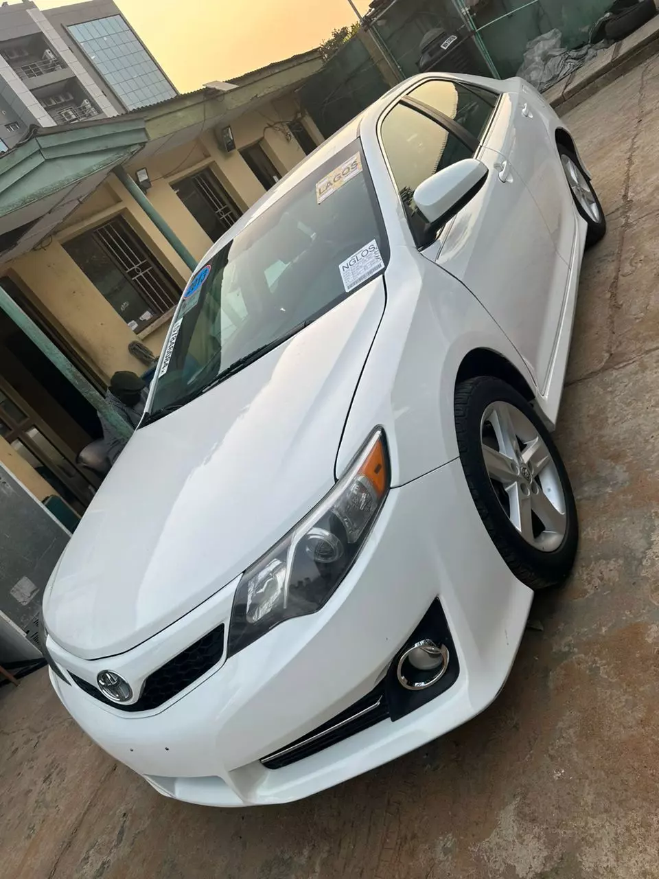 Toyota Camry   - 2013